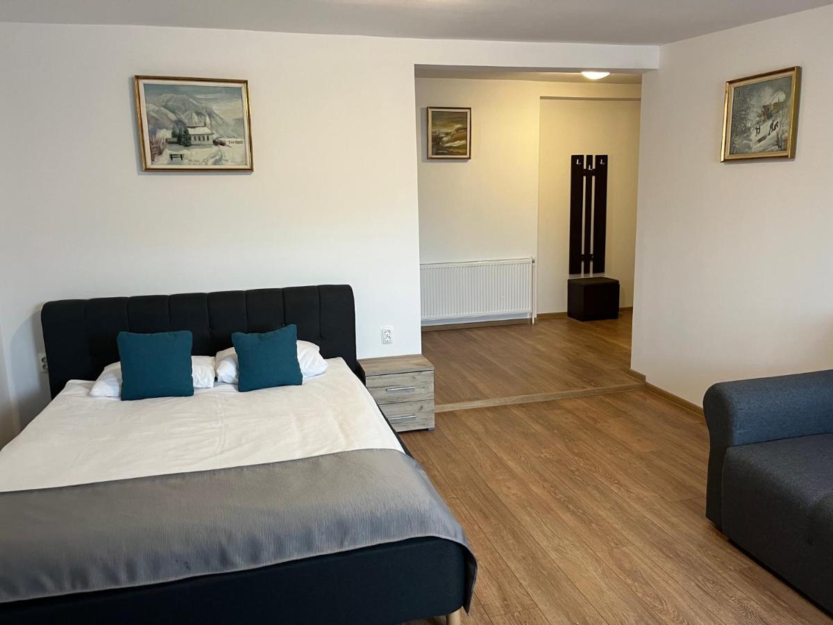 Casa Someseana Guest House Gilgau ภายนอก รูปภาพ