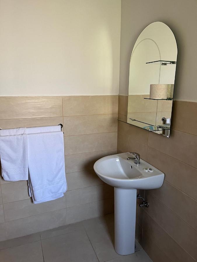 Casa Someseana Guest House Gilgau ภายนอก รูปภาพ