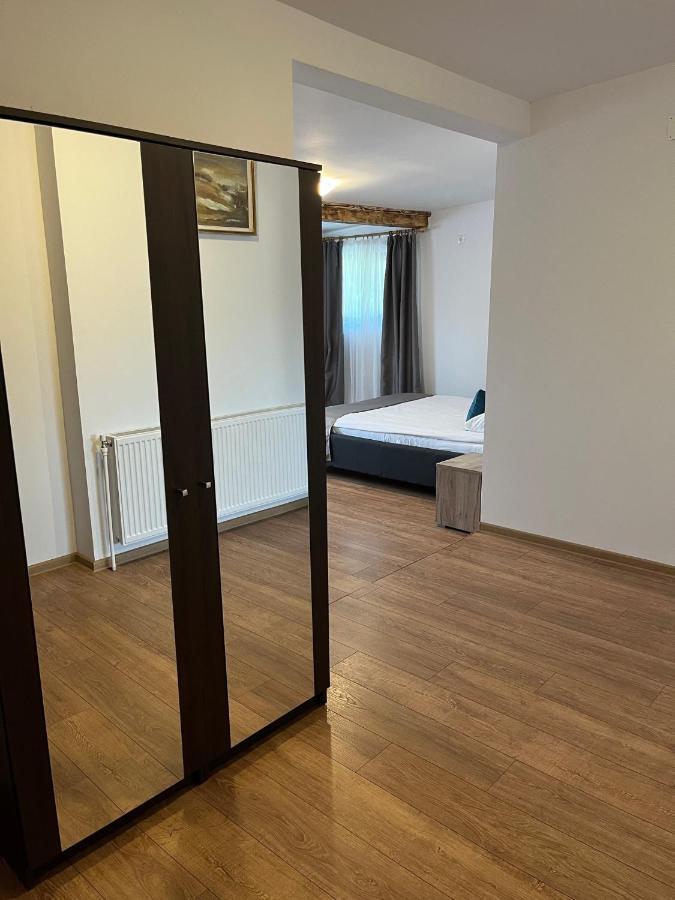 Casa Someseana Guest House Gilgau ภายนอก รูปภาพ