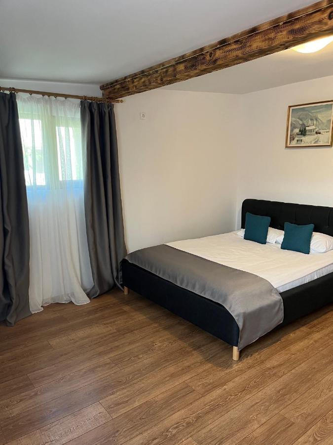 Casa Someseana Guest House Gilgau ภายนอก รูปภาพ