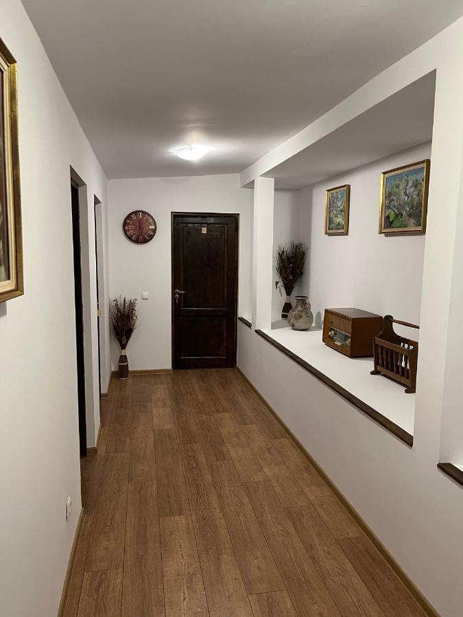 Casa Someseana Guest House Gilgau ภายนอก รูปภาพ
