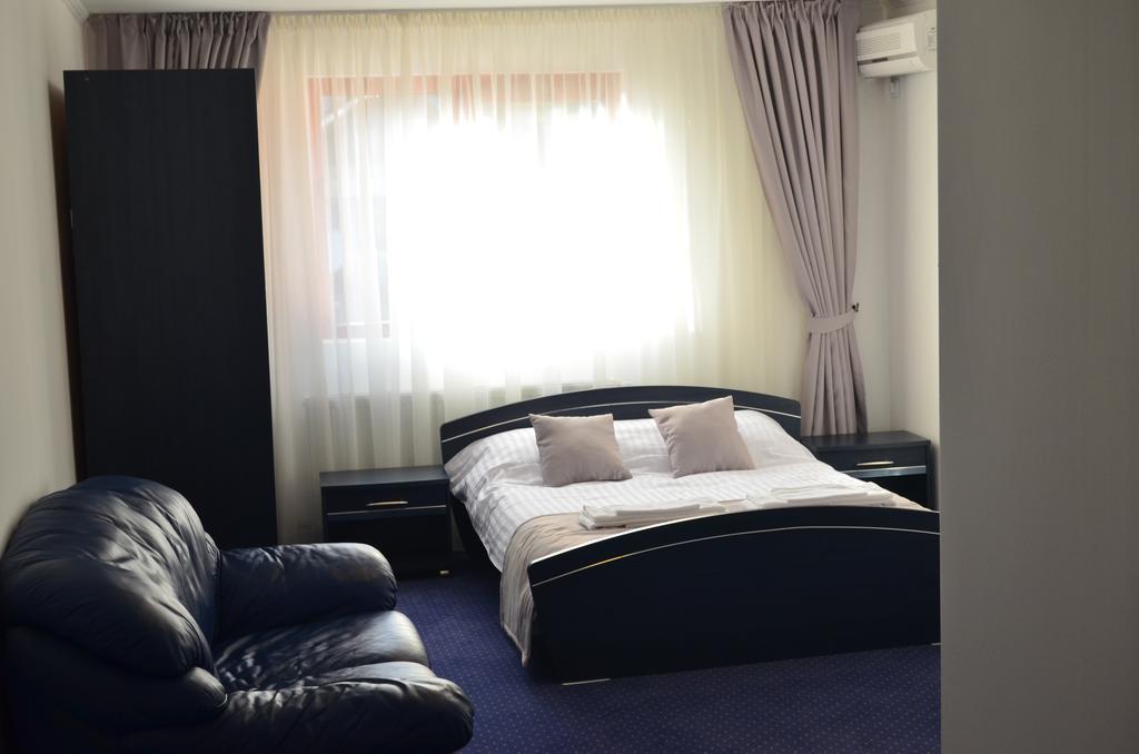 Casa Someseana Guest House Gilgau ภายนอก รูปภาพ