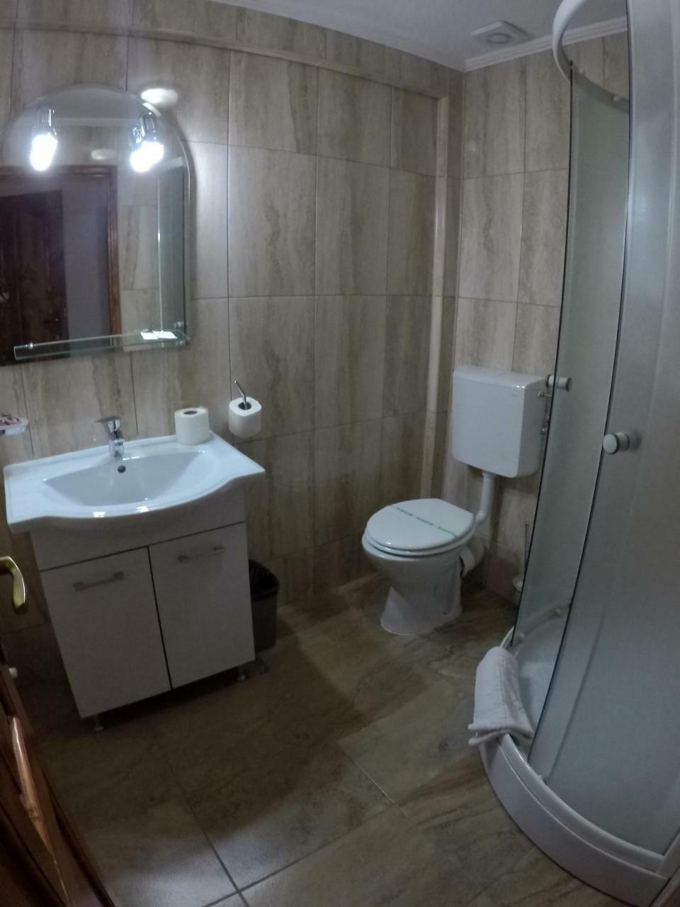 Casa Someseana Guest House Gilgau ภายนอก รูปภาพ