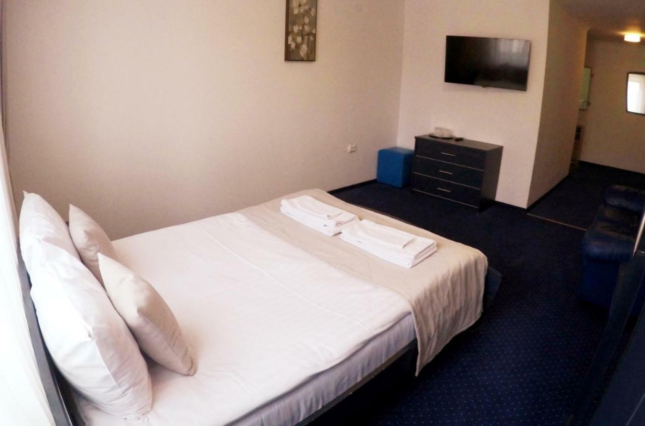 Casa Someseana Guest House Gilgau ภายนอก รูปภาพ