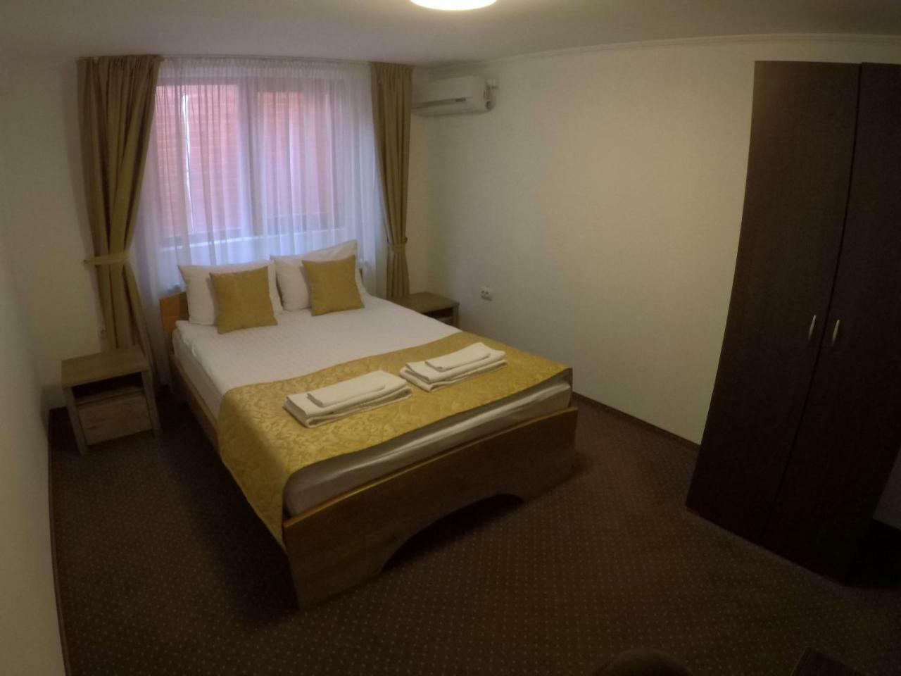 Casa Someseana Guest House Gilgau ภายนอก รูปภาพ