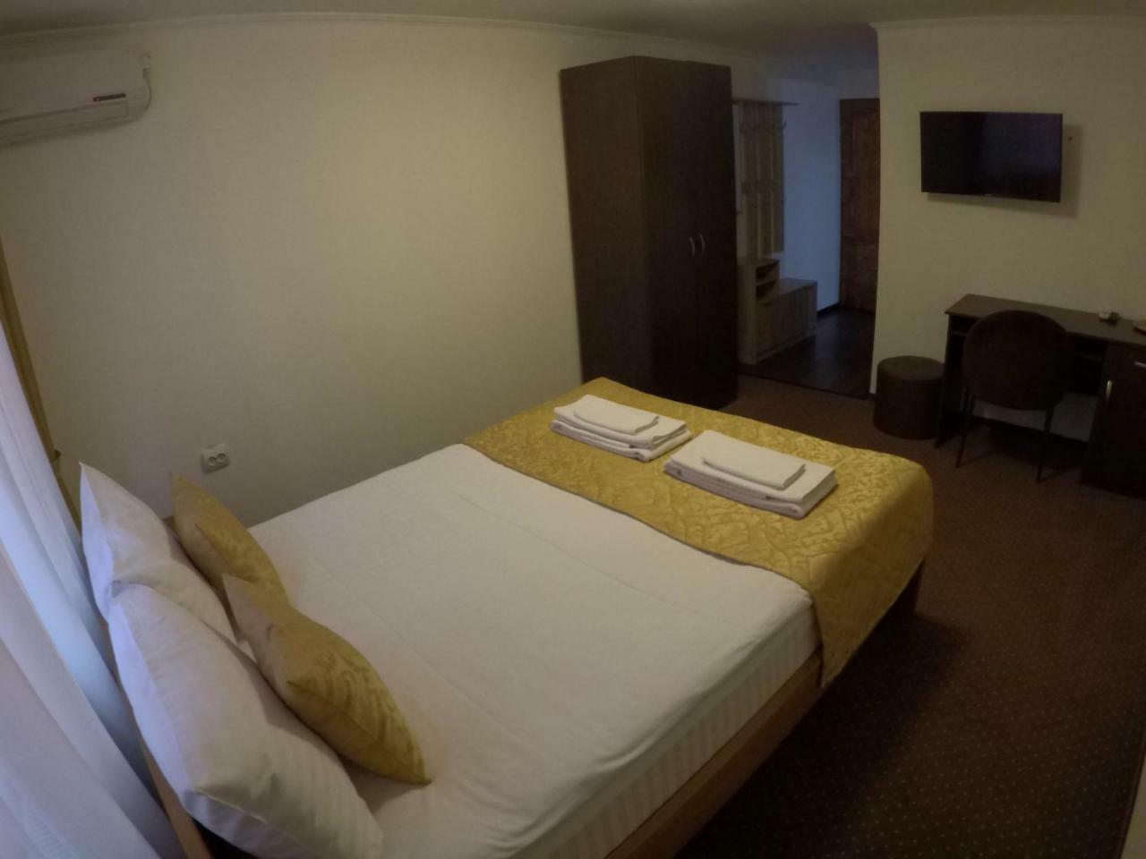 Casa Someseana Guest House Gilgau ภายนอก รูปภาพ
