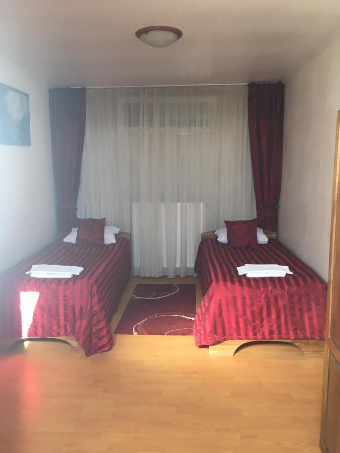 Casa Someseana Guest House Gilgau ภายนอก รูปภาพ